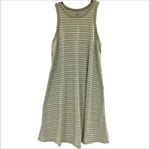 Women’s summertime dress